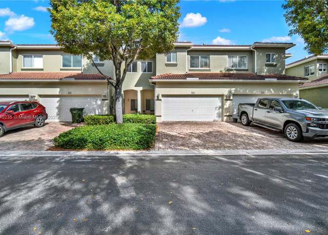 Property at 2425 SE 19th St Unit ., Homestead, FL 33035, 3 beds, 2.5 baths