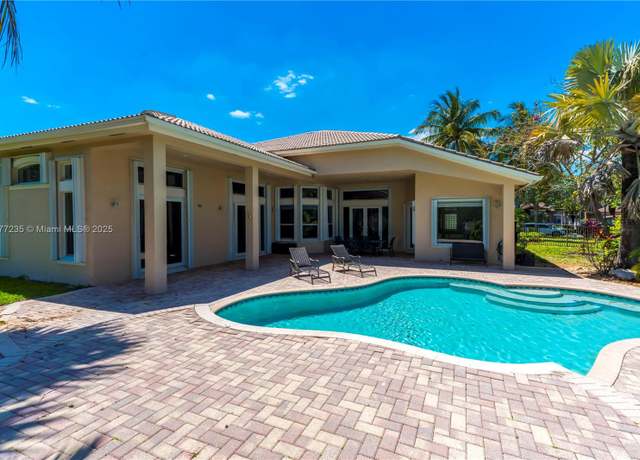 Property at 3432 Dovecote Meadow Ln, Davie, FL 33328, 5 beds, 3 baths