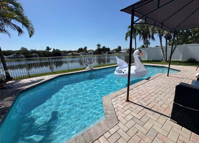 Property at 4943 SW 33rd Way, Hollywood, FL 33312, 4 beds, 3 baths