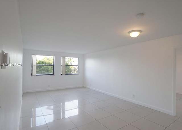 Property at 8100 Geneva Ct #343, Doral, FL 33166, 2 beds, 2 baths