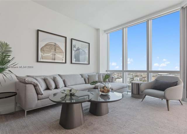 Property at 851 NE 1st Ave #2906, Miami, FL 33132, 1 bed, 2 baths