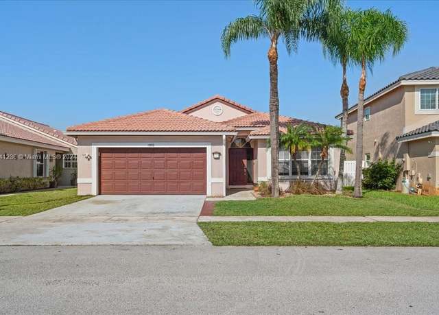 Property at 18022 SW 12th Ct, Pembroke Pines, FL 33029, 3 beds, 2 baths