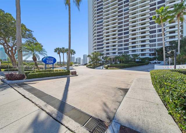 Property at 2500 Parkview Dr #812, Hallandale Beach, FL 33009, 2 beds, 2 baths