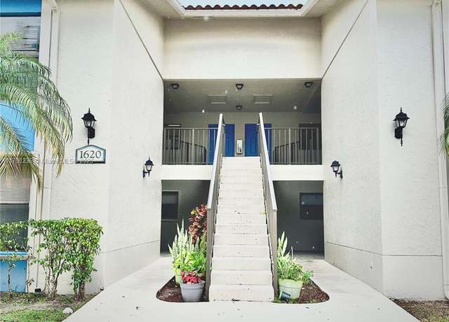 Property at 1620 Balfour Point Dr Unit G, West Palm Beach, FL 33411, 2 beds, 2 baths