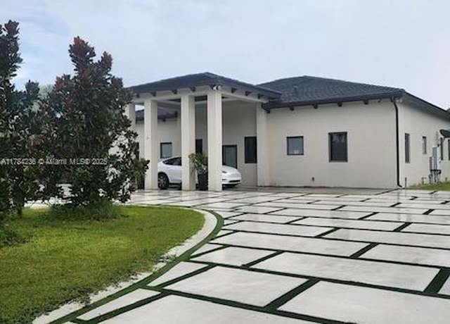 Property at 17840 SW 216th St, Miami, FL 33170, 4 beds, 3.5 baths