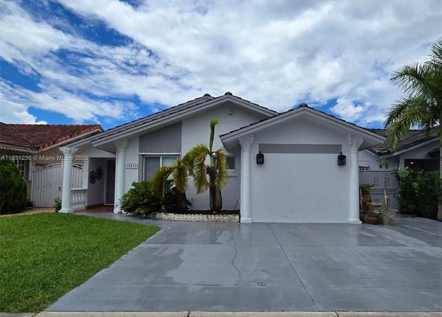 Property at 16834 NW 70th Ave, Hialeah, FL 33015, 3 beds, 2 baths