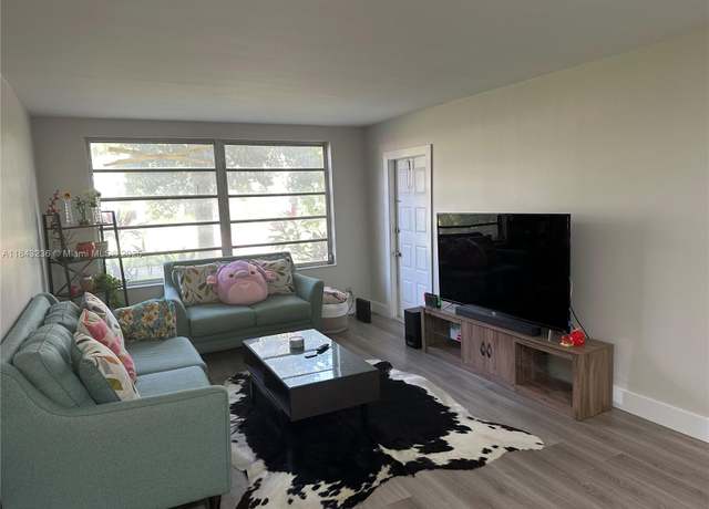 Property at 7500 NW 17th St #102, Plantation, FL 33313, 2 beds, 2 baths