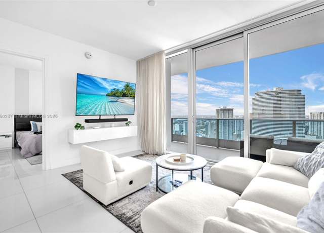 Property at 200 Biscayne Boulevard Way #4910, Miami, FL 33131, 2 beds, 2.5 baths