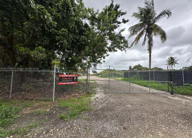 Property at SW 122 St, Unincorporated Dade, FL 33196