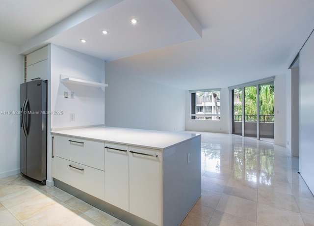 Property at 121 Crandon Blvd #252, Key Biscayne, FL 33149, 3 beds, 2 baths