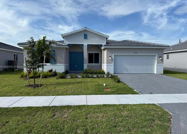 Property at 1866 NE 1st St, Homestead, FL 33033, 4 beds, 3 baths