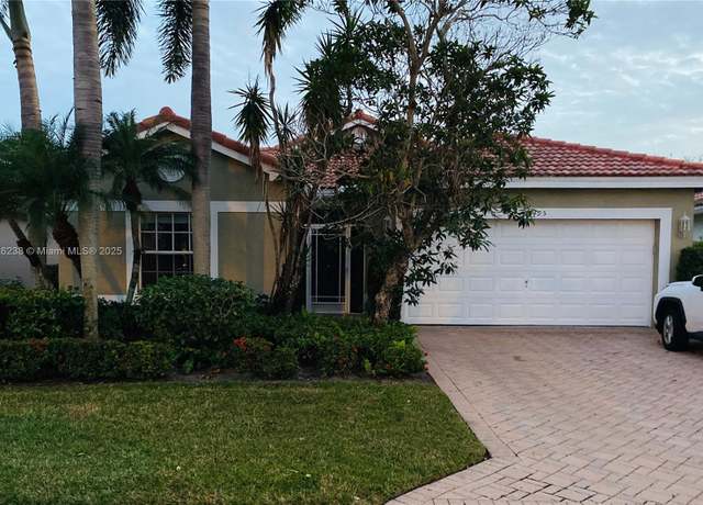 Property at 10495 S Utopia Cir S, Boynton Beach, FL 33437, 3 beds, 2 baths