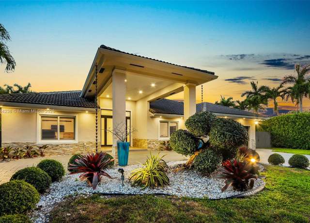Property at 10190 SW 114th Ter, Miami, FL 33176, 4 beds, 3 baths