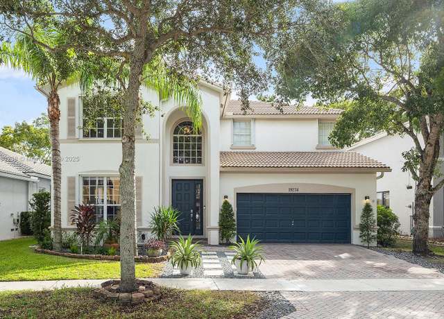Property at 19234 Seneca Ave, Weston, FL 33332, 5 beds, 3 baths