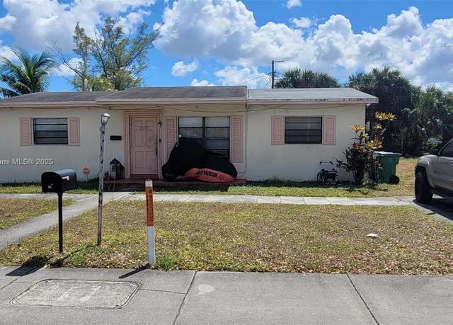 Property at 2320 NW 183rd St, Miami Gardens, FL 33056, 3 beds, 2 baths