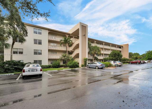 Property at 2301 Lucaya Ln Unit J4, Coconut Creek, FL 33066, 1 bed, 1.5 baths