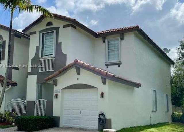 Property at 6293 SW 165th Ave, Miami, FL 33193, 3 beds, 2.5 baths