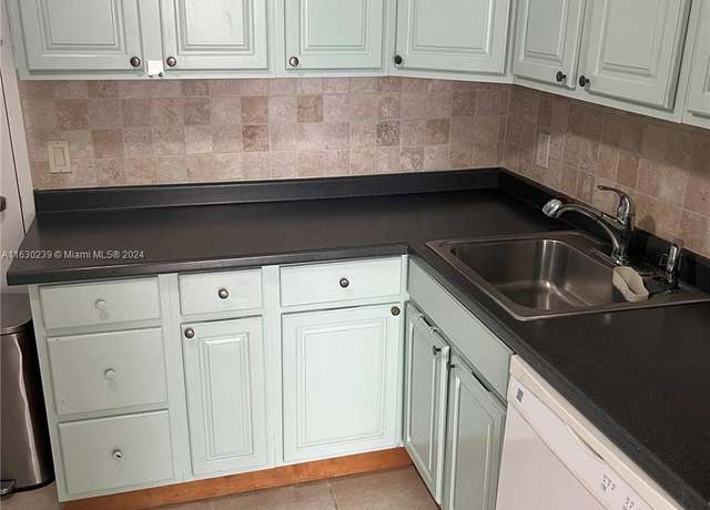Property at 3505 S Ocean Dr #502, Hollywood, FL 33019, 2 beds, 2 baths