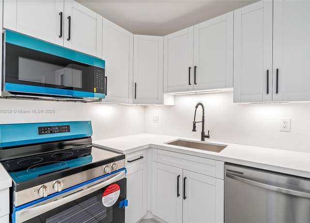 Property at 4851 NW 21st St #512, Lauderhill, FL 33313, 1 bed, 1.5 baths
