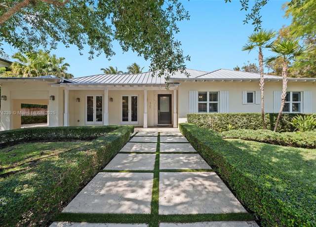 Property at 5701 SW 82nd St, South Miami, FL 33143, 4 beds, 3 baths
