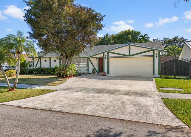 Property at 13480 SW 99th St, Miami, FL 33186, 3 beds, 2 baths