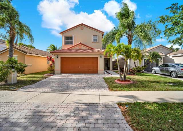 Property at 1979 SE 13th St, Homestead, FL 33035, 4 beds, 2 baths