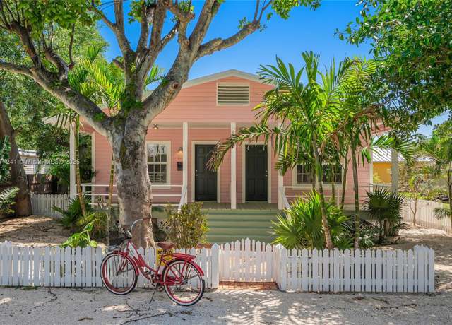 Property at 3822 Oak Ave, Miami, FL 33133, 4 beds, 2 baths