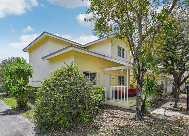 Property at 380 NW 20th St # 8, Miami, FL 33127, 3 beds, 2.5 baths