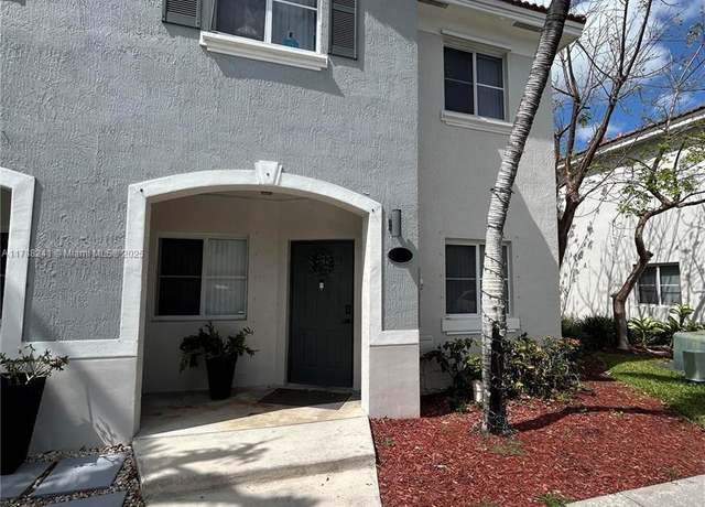 Property at 1611 SE 31 Ct, Homestead, FL 33035, 3 beds, 2.5 baths