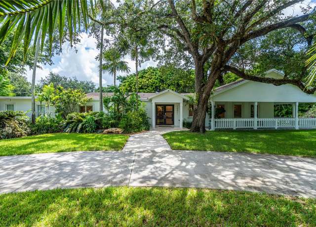 Property at 10821 SW 92nd Ave, Miami, FL 33176, 5 beds, 3.5 baths