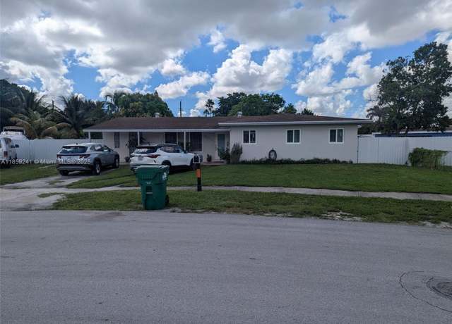 Property at 4720 NW 179th St, Miami Gardens, FL 33055, 5 beds, 2 baths