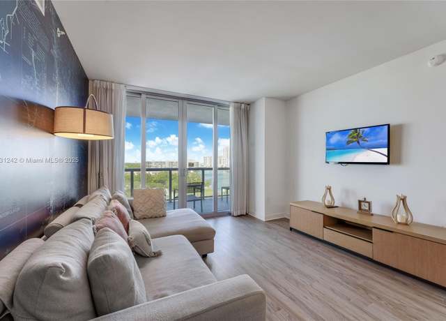 Property at 2602 E Hallandale Beach Blvd Unit R1006, Hallandale Beach, FL 33009, 2 beds, 2 baths