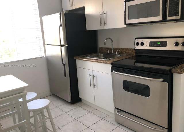 Property at 1241 14th St #9, Miami Beach, FL 33139, 1 bath
