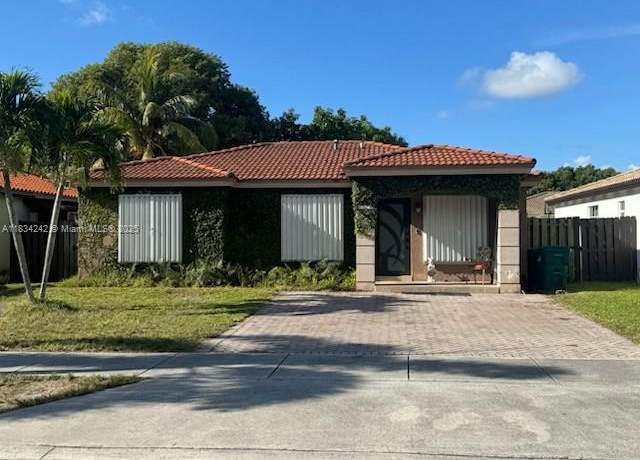 Property at 13874 SW 256th Ter, Homestead, FL 33032, 3 beds, 2 baths