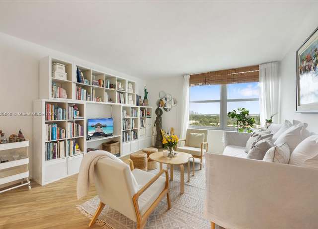 Property at 2899 Collins Ave #1638, Miami Beach, FL 33140, 1 bed, 1 bath