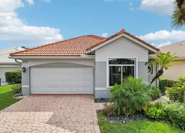 Property at 21660 Hammock Point Dr, Boca Raton, FL 33433, 3 beds, 2.5 baths