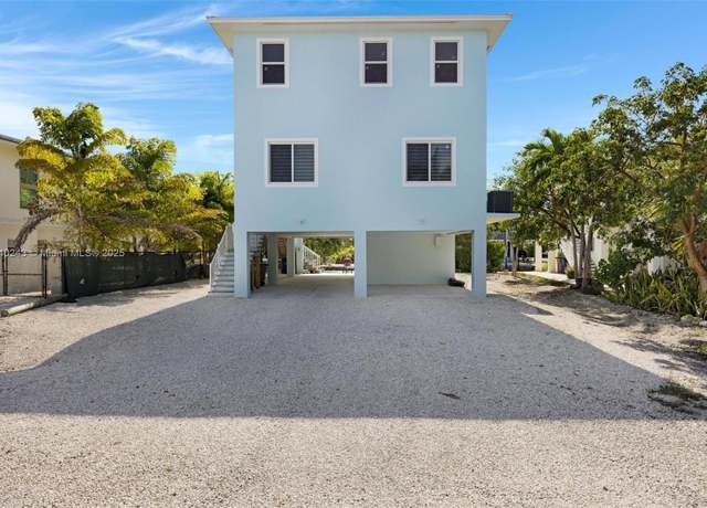Property at 142 Peg Leg Ln, Lower Keys, FL 33042, 4 beds, 3 baths