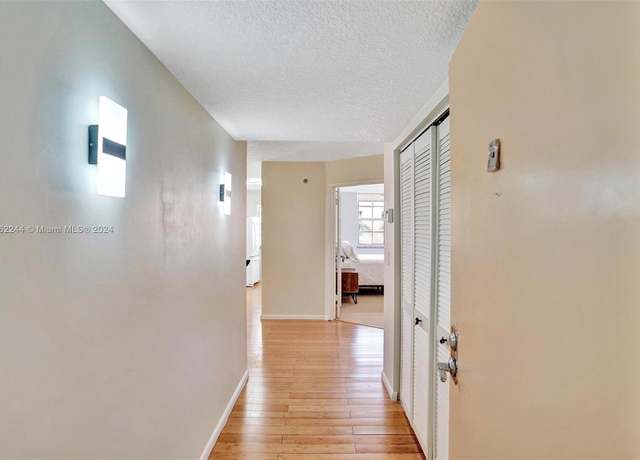 Property at 19877 E Country Club Dr #3607, Aventura, FL 33180, 3 beds, 2 baths
