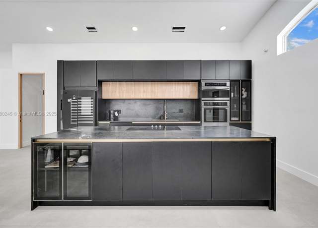 Property at 3371 SW 51st St, Hollywood, FL 33312, 3 beds, 2.5 baths