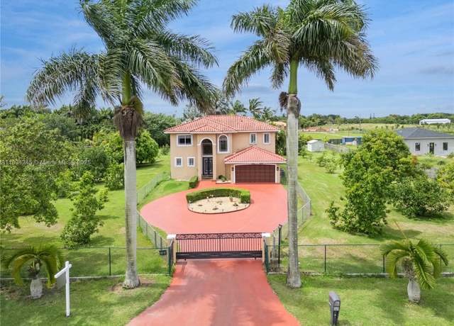 Property at 19520 SW 206th St, Miami, FL 33187, 5 beds, 3.5 baths