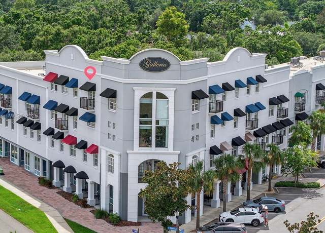 Property at 300 State St E #326, FL 34677, 2 beds, 2.5 baths