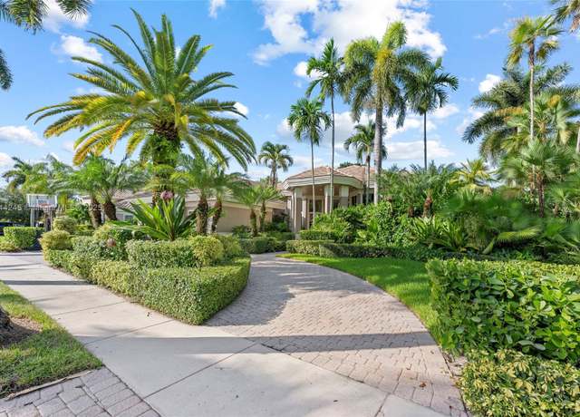 Property at 2508 Princeton Ct, Weston, FL 33327, 5 beds, 4 baths