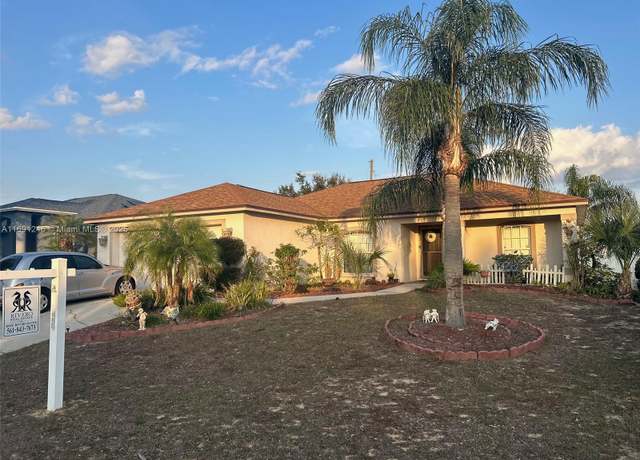 Property at 669 Sierra Cir, Davenport, FL 33837, 3 beds, 2 baths