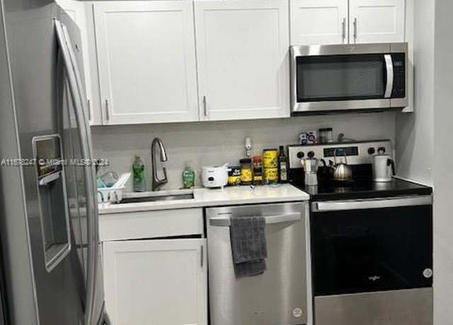 Property at 606 SW Natura Blvd #301, Deerfield Beach, FL 33441, 2 beds, 2 baths