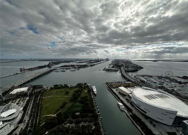 Property at 900 Biscayne Blvd #5609, Miami, FL 33132, 2 beds, 3 baths