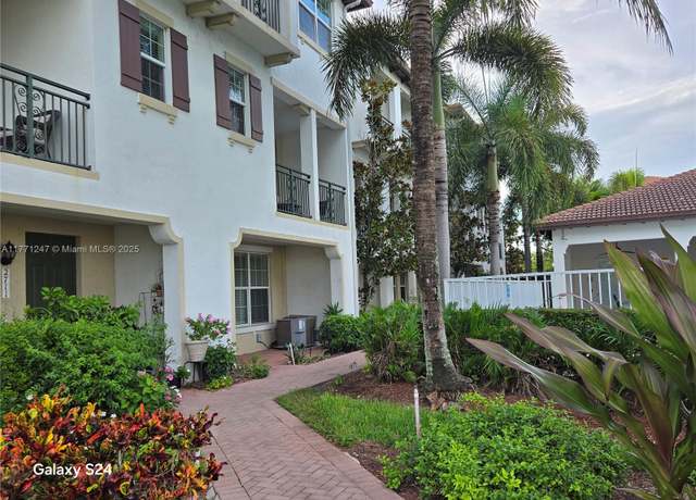 Property at 2707 SW 119th Way #1803, Miramar, FL 33025, 3 beds, 3.5 baths