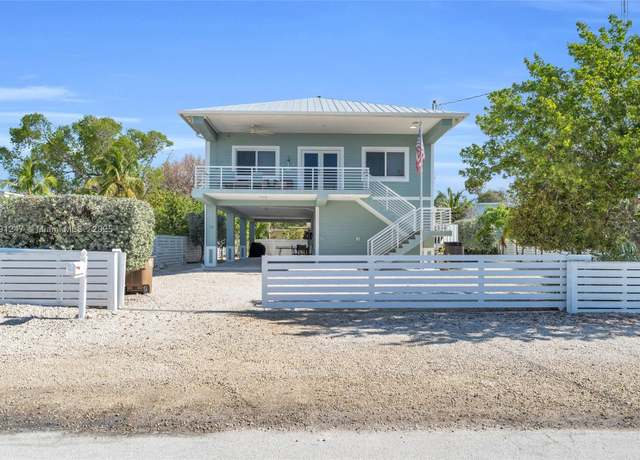 Property at 16 N Channel Dr, Key Largo, FL 33037, 4 beds, 2.5 baths