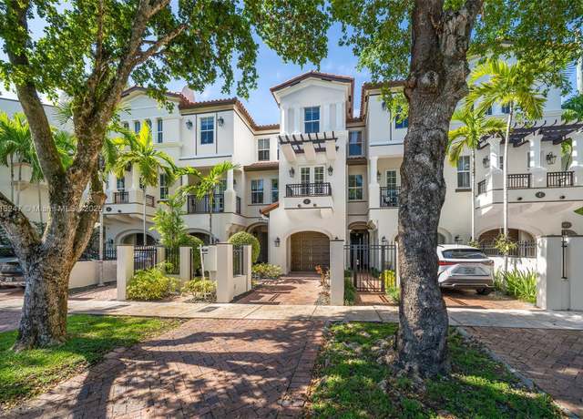 Property at 615 Santander Ave Unit C, Coral Gables, FL 33134, 4 beds, 3.5 baths
