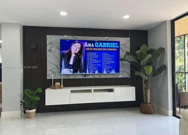 Property at 8635 NW 8th St #413, Miami, FL 33126, 2 beds, 2 baths
