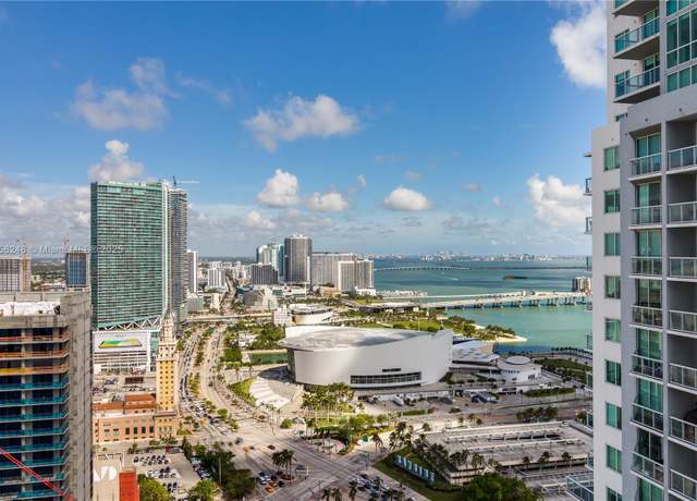 Property at 253 NE 2nd St #3702, Miami, FL 33132, 2 beds, 2 baths